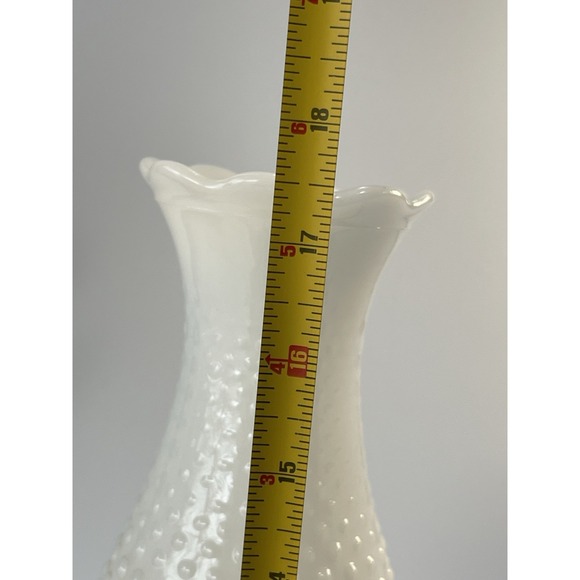 VTG Fenton Lamp Milk Glass Hobnail Underwriters laboratories Inc 17" Tall - Picture 10 of 14